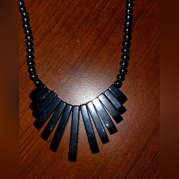 Beautiful beaded hematite necklace - Picture 2 of 4